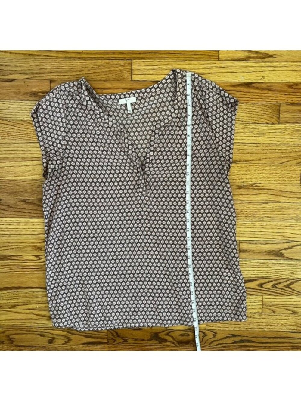 Joie Silk Top Size M Chic Lightweight Quiet Luxury Workwear Capsule Wardrobe - Picture 11 of 11